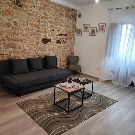 Dommu De Anna Murru Baunei
